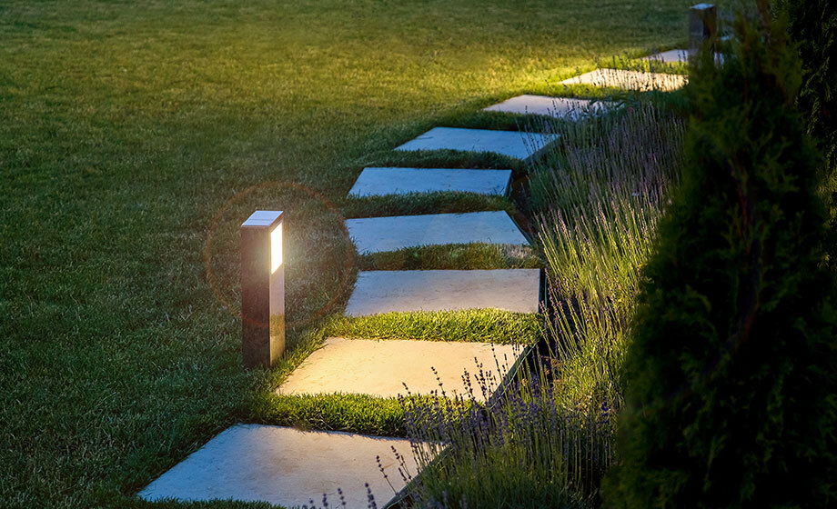 Residential landscape and walkway lighting installation